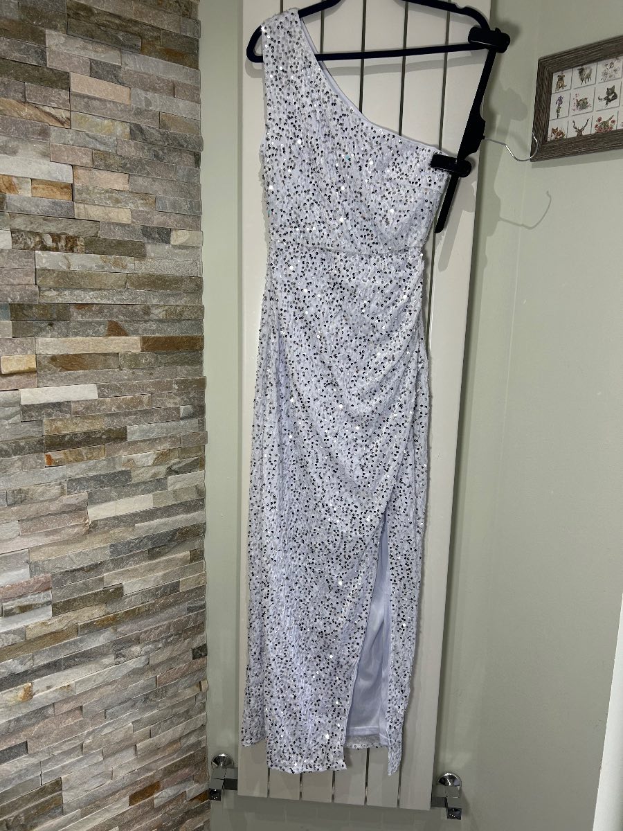 TikTok white sequin maxi dress size medium 10-12
