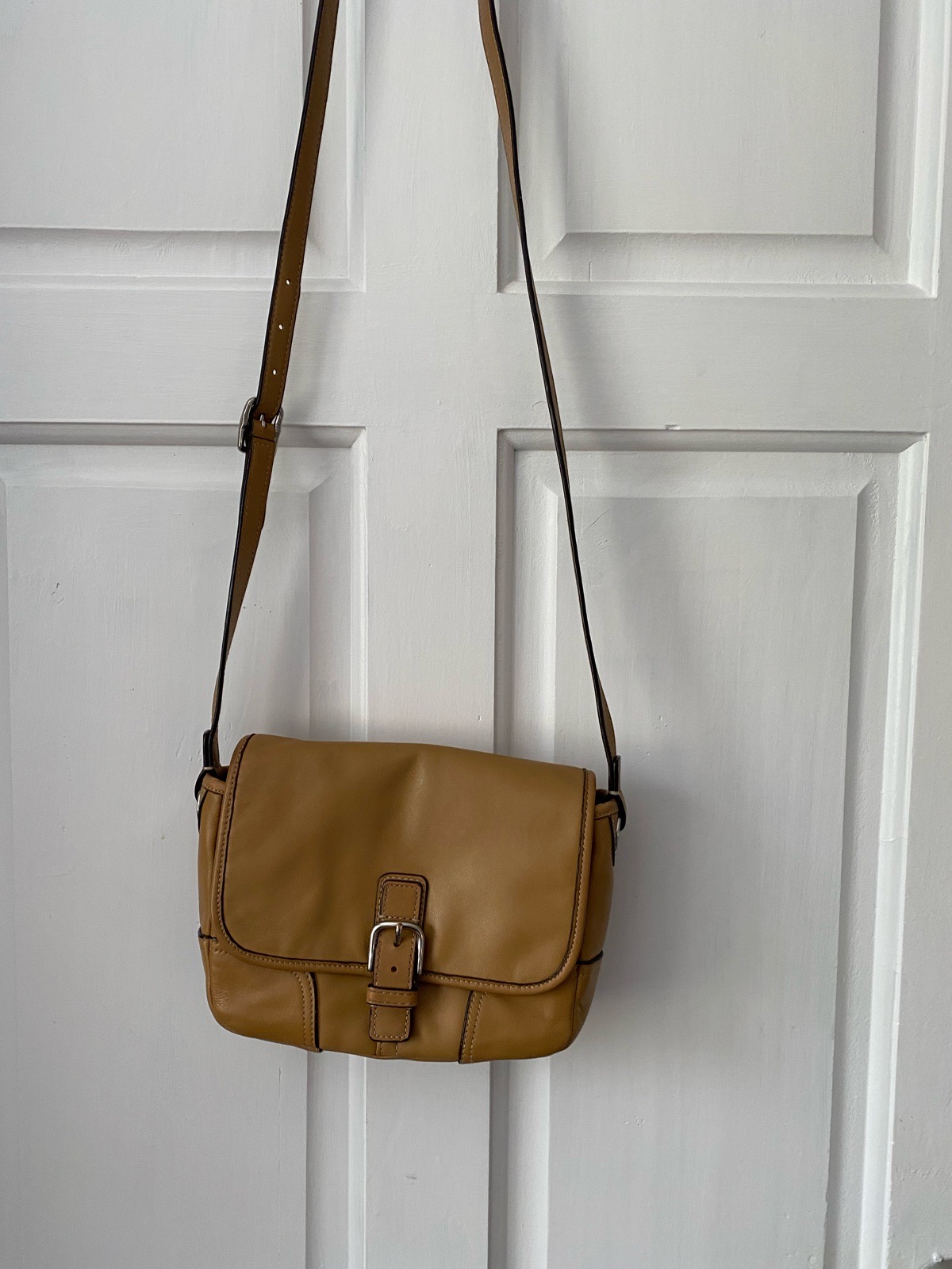 Authentic 2014 Coach Hadley Leather Field Crossbody Bag Tan Pink Lining F29763