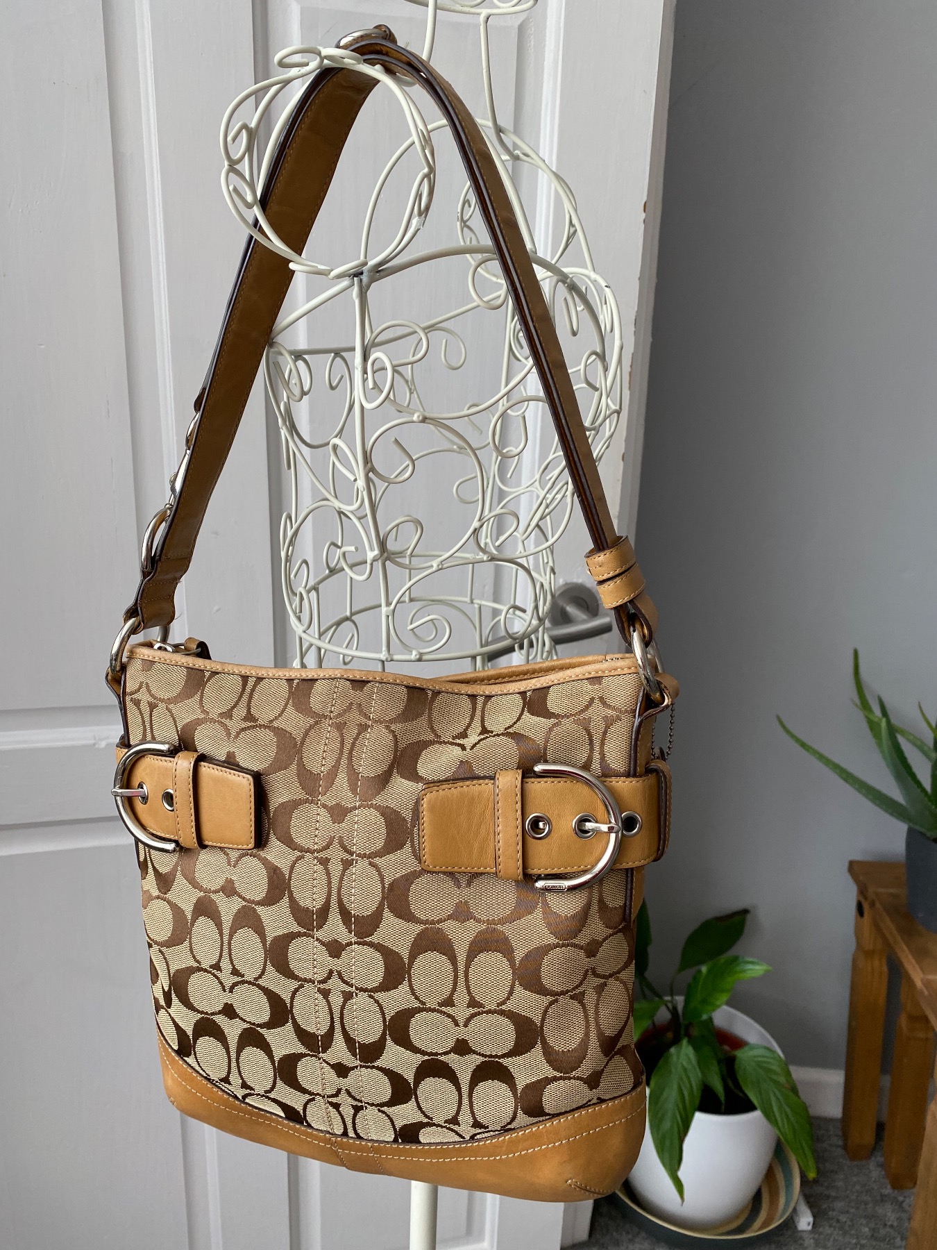 Vintage Coach Soho Signature Soft Duffel Bag 3574 Khaki Tan Y2K 2005 Cross Body