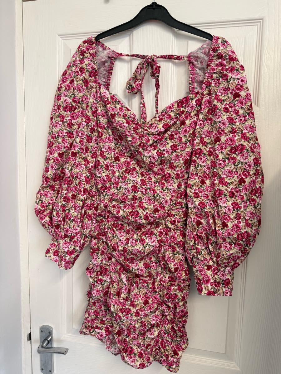 Nasty Gal pink vibrant floral balloon sleeve low back ruched mini dress BNWT size 6