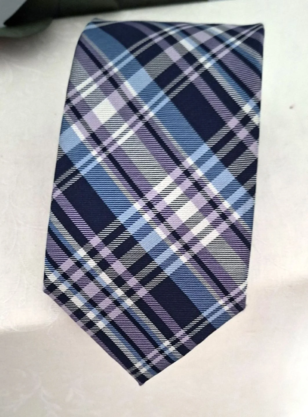 Tie Premium Silk Roundtree & Yorke Shades of Blue a Classic Timeless Style