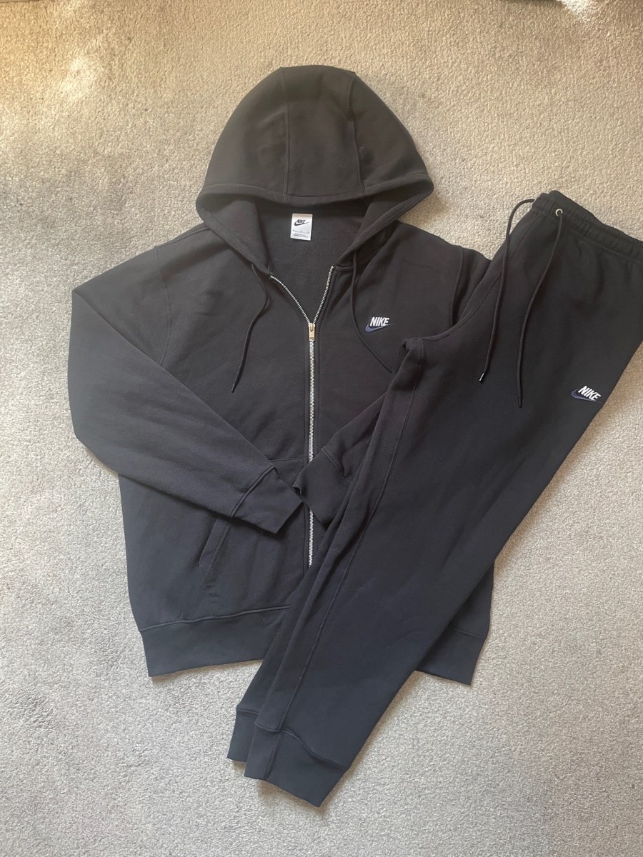 Nike Foundation Men’s Tracksuit In Black - Size XL