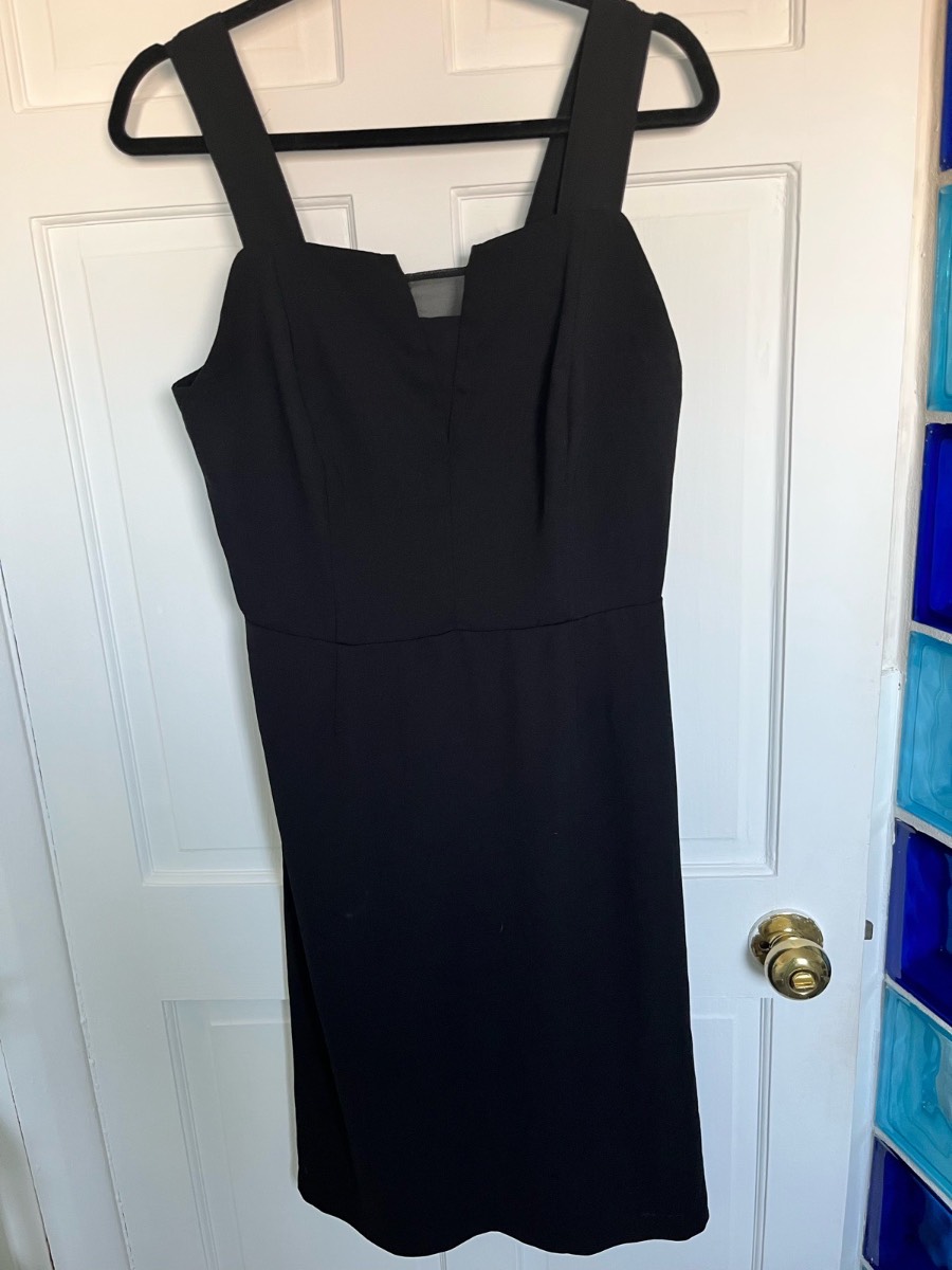 Premium quality women’s Jasper Conran black fitted dress size 14