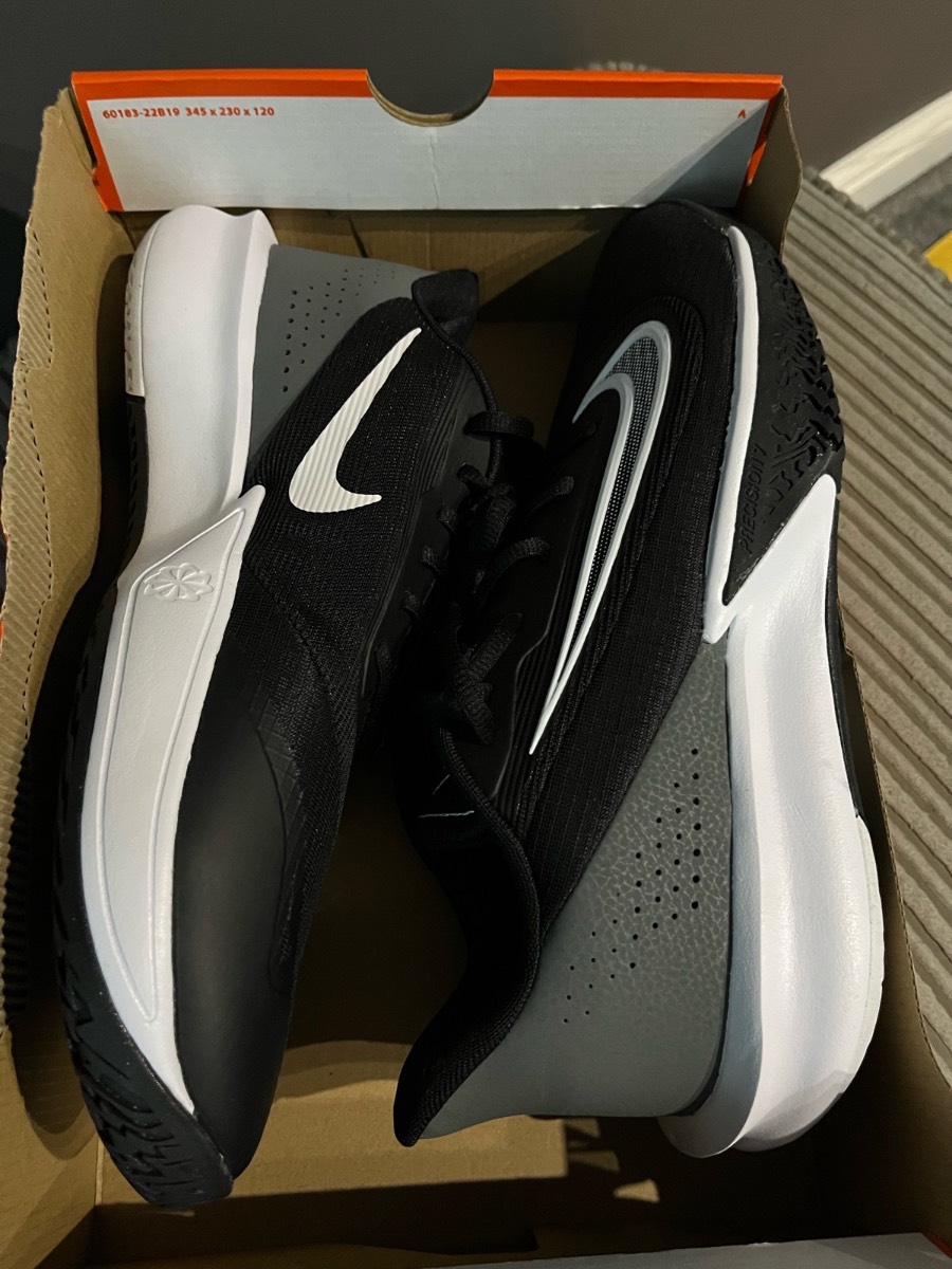 Nike Precision VII
