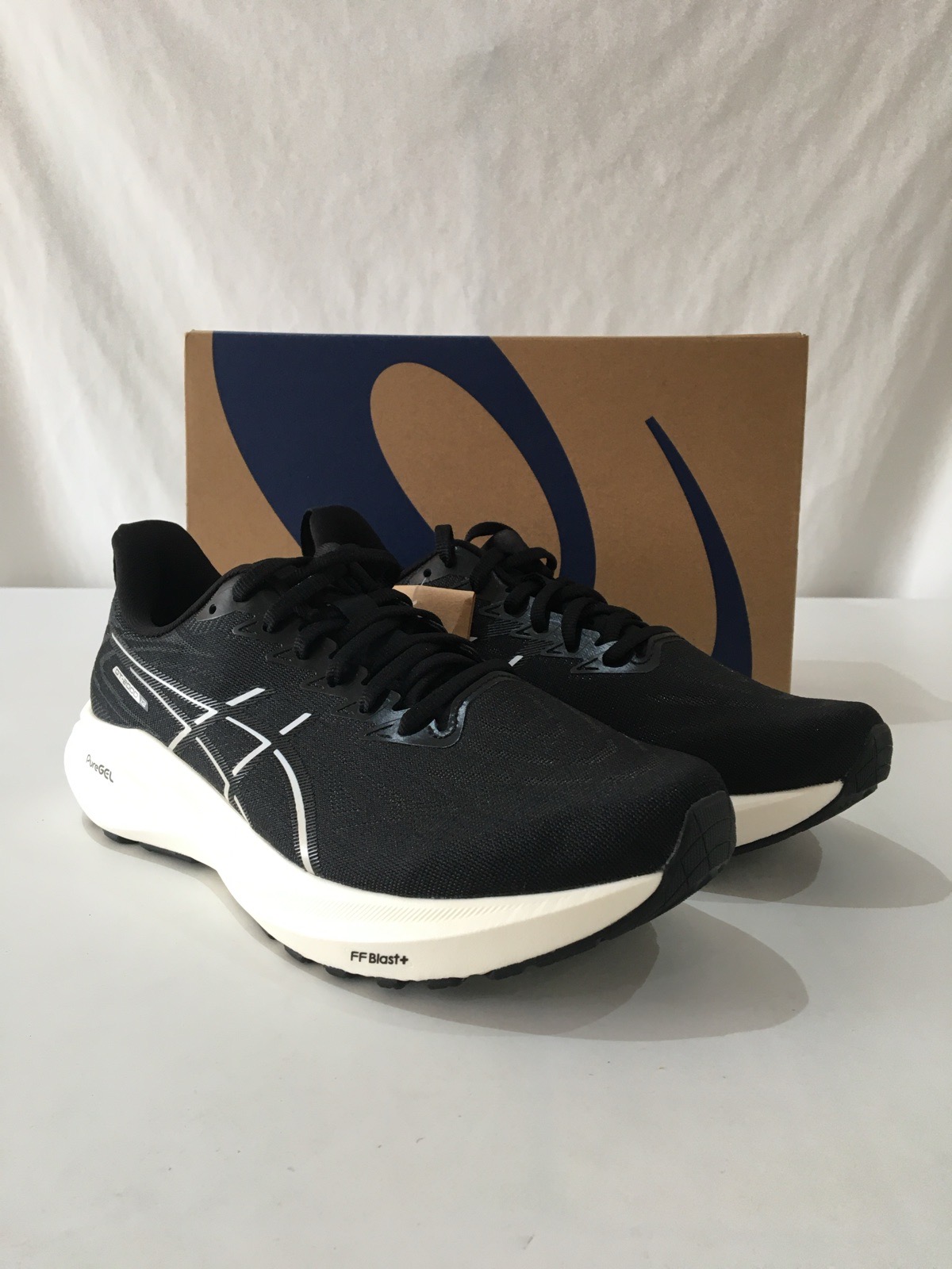 ASICS GT-2000 13 Trainers Womens Size 7.5 Eur41.5 Light Black/White Running