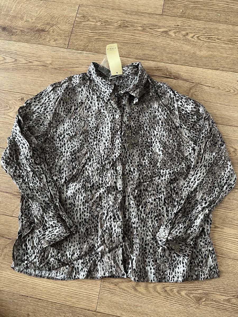 First Avenue Grey Leopard Print Satin Blouse Shirt Size 18