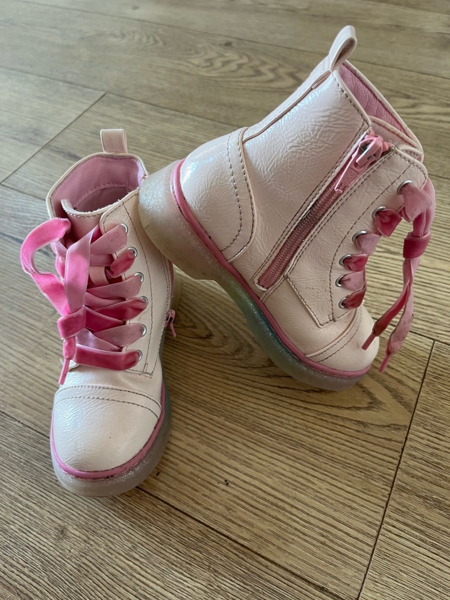 M&S Girls Pink Patent Light Up Boots Size 10