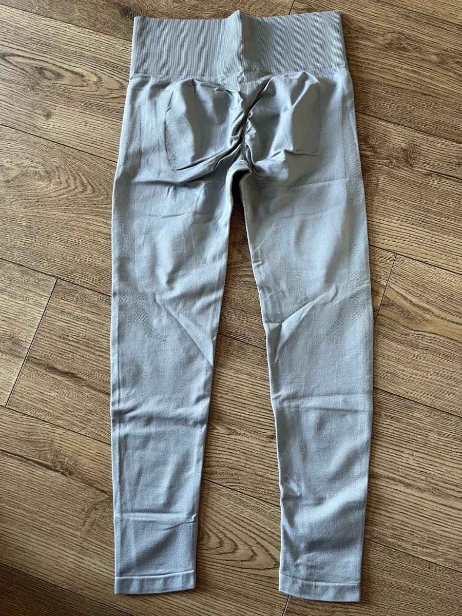 Grey Seamless Scrunch Bum Gym Leggings - Medium