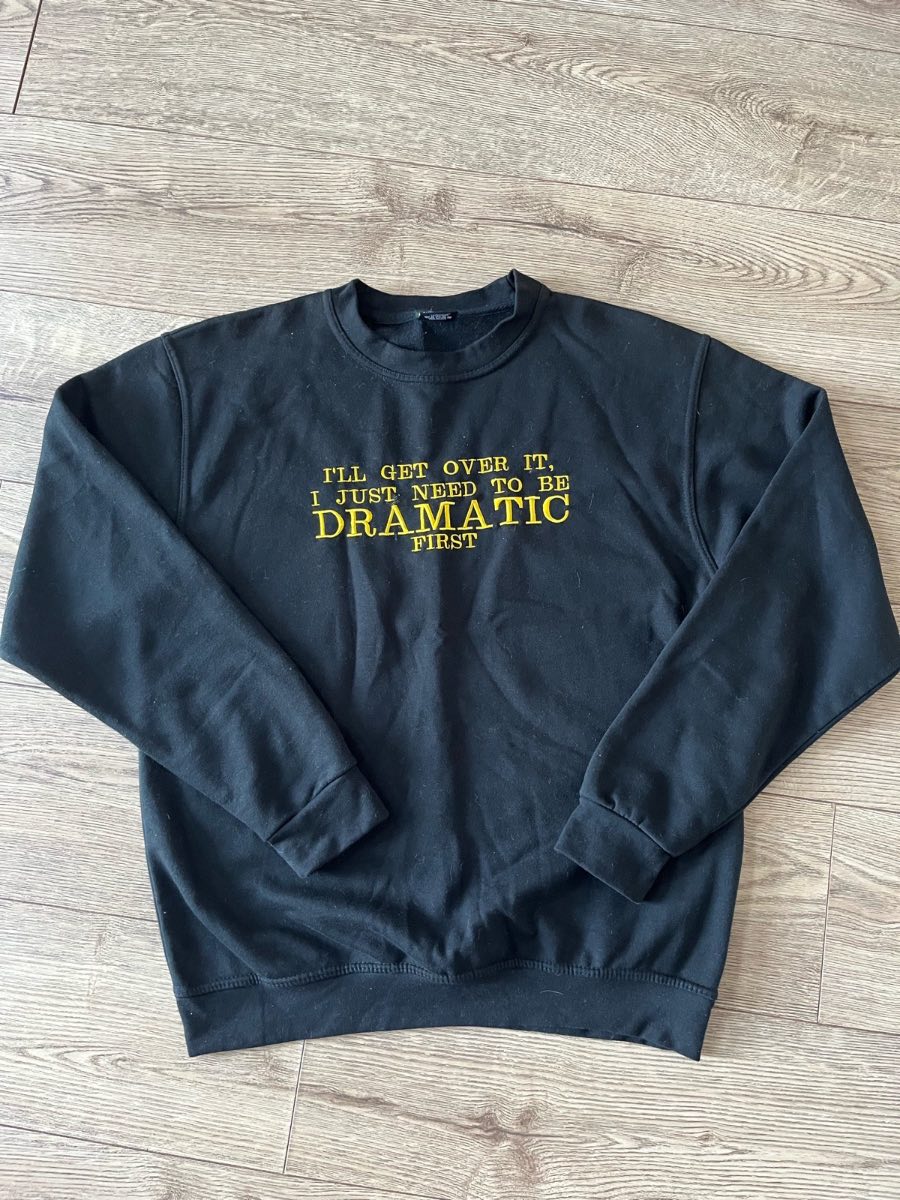 Pro RTX "DRAMATIC" Slogan Sweatshirt - Large - Very Good