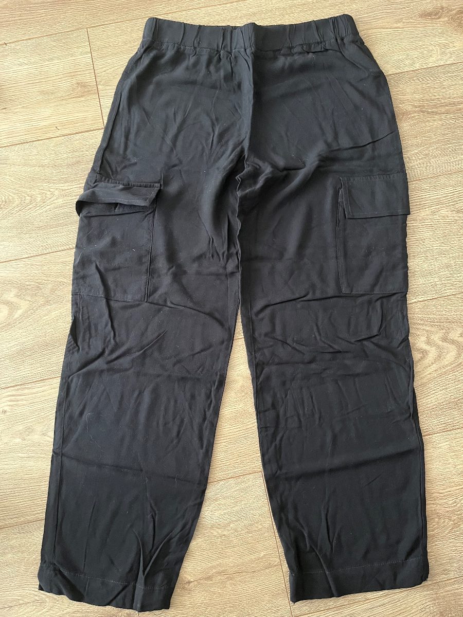F&F Black Cargo Trousers - Size 6 - Very Good Condition