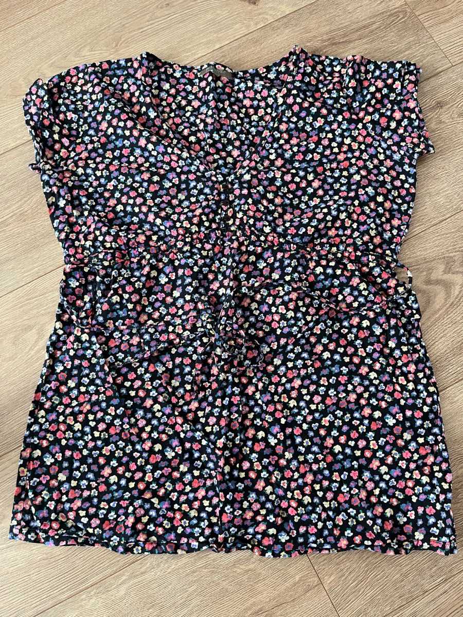 Pistachio Ditsy Floral Cap Sleeve Blouse Size 12