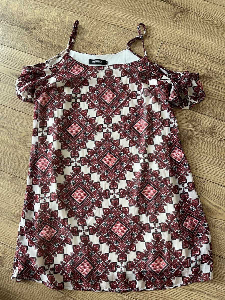 Missguided Burgundy Geometric Paisley Cold Shoulder Mini Dress - Size 10