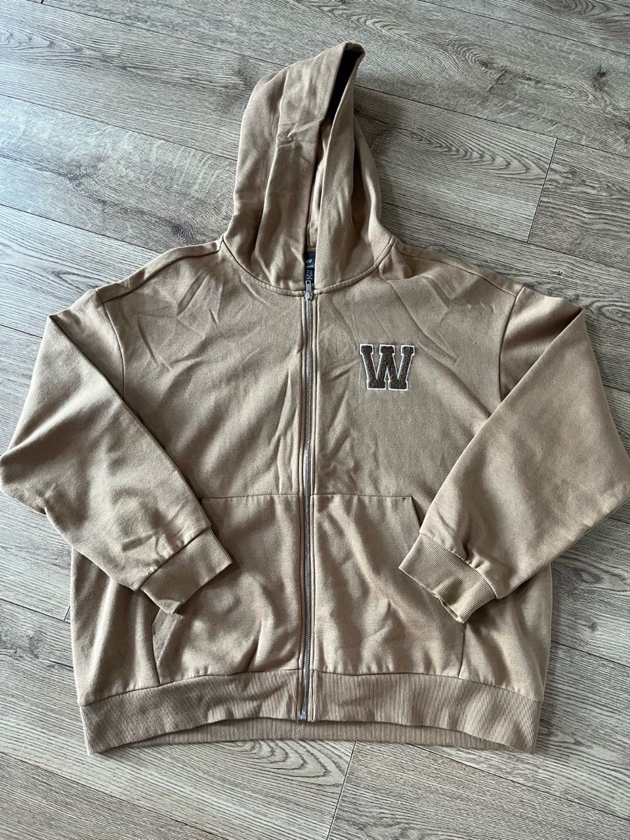 H&M Beige Oversized Zip-Up Hoodie with 'W' Patch - XXL - Very Good