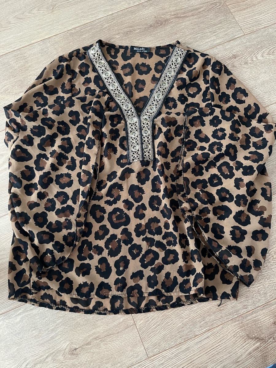 Mi Lady Leopard Print V-Neck Blouse Tunic (Size 32 / L-XL)