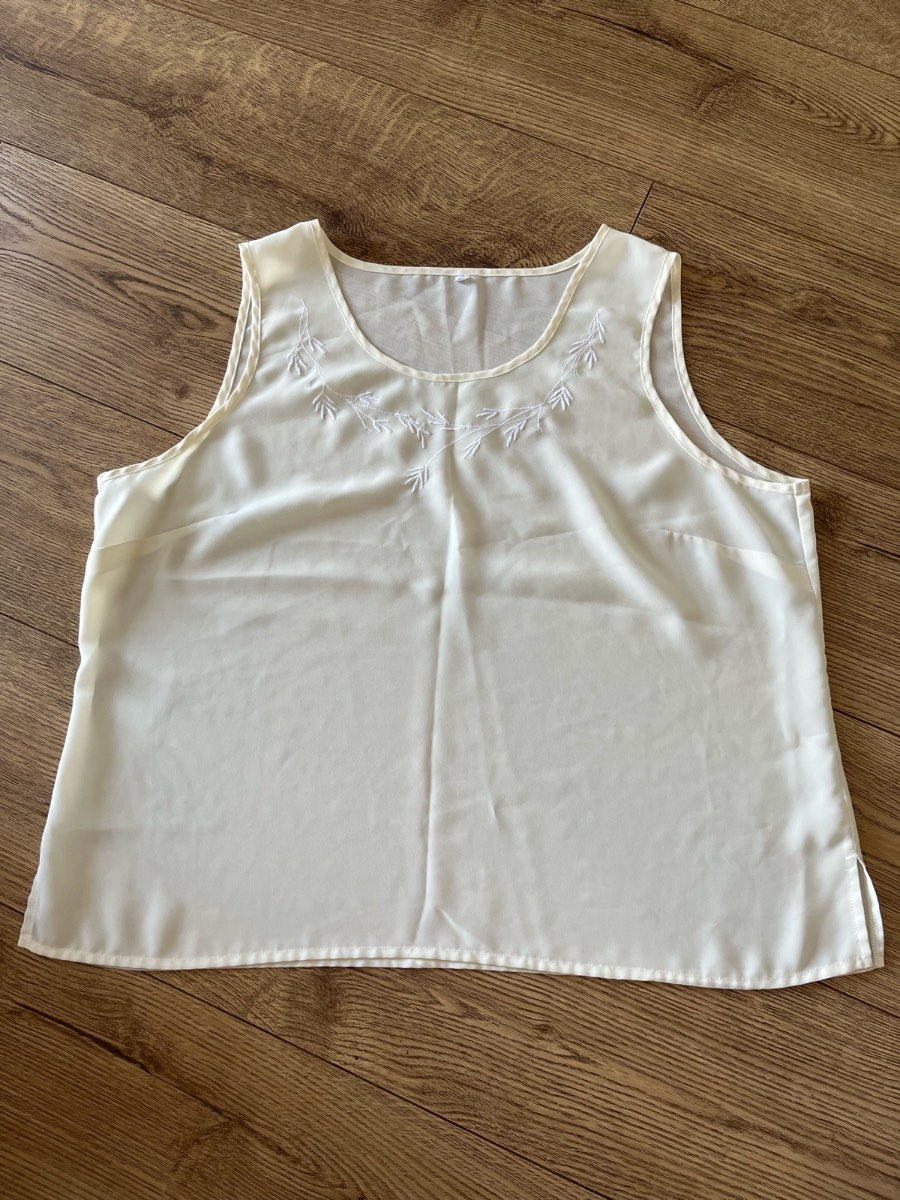 Cream Sleeveless Top with Floral Neck Embroidery Size 20