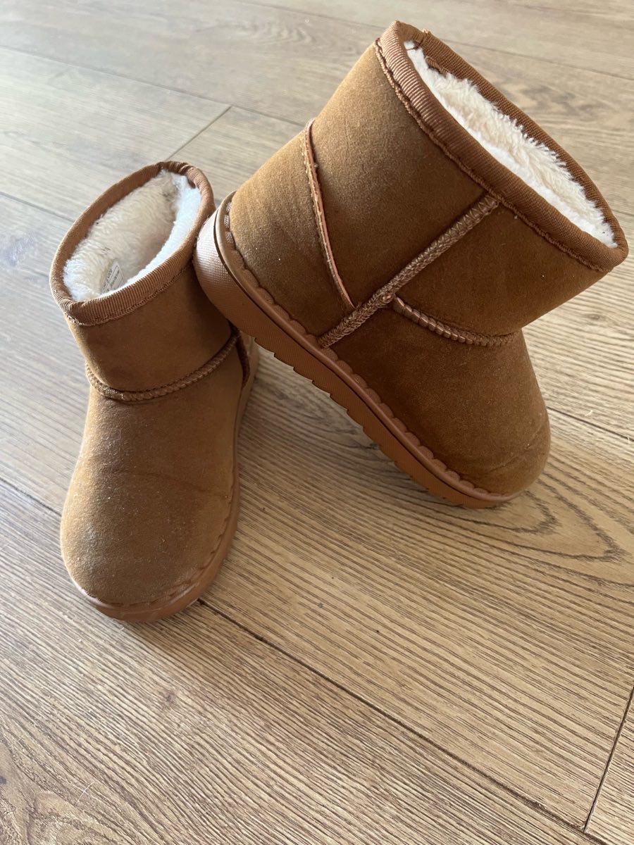 Kids Tan Faux Suede Fur Lined Ankle Boots Size 30