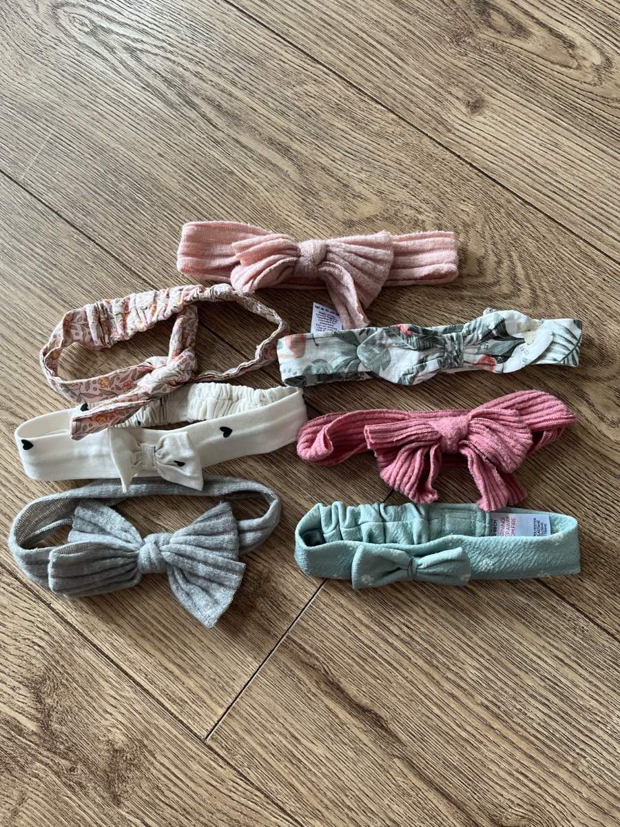 Bundle of 7 Baby Girl Headbands / Bows (3-6 Months)