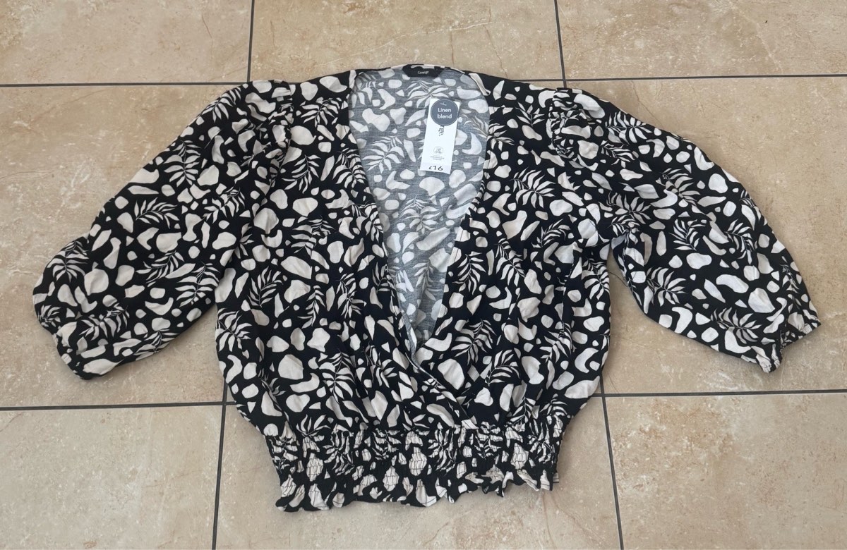 Ladies blouse size 16