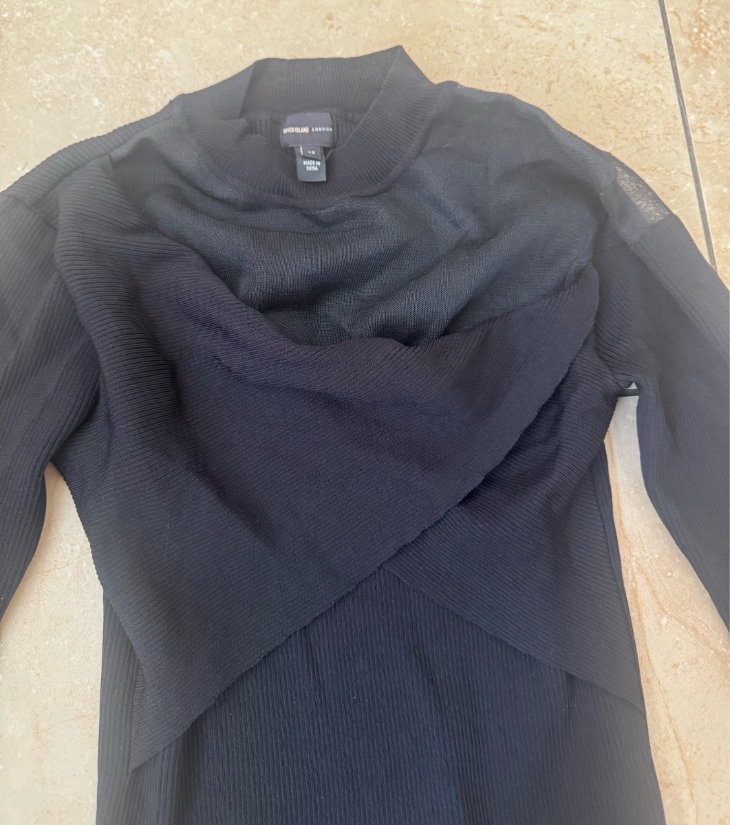 Woman’s ribbed jumper