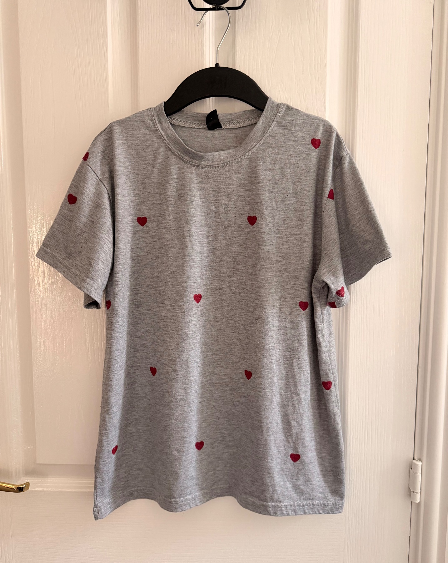 Shein grey tshirt with heart print size S
