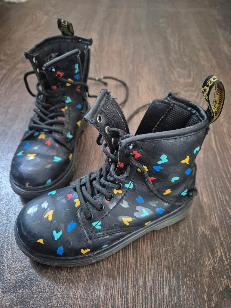 Kids Dr Martens Youth 1460 Leather Boots Size 10 UK
