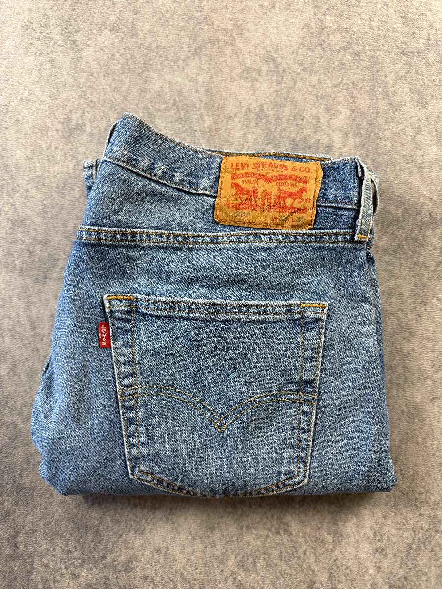 Levi’s 501 Jeans W33 L32 Blue Straight Leg Distressed Ripped Denim Red Tab