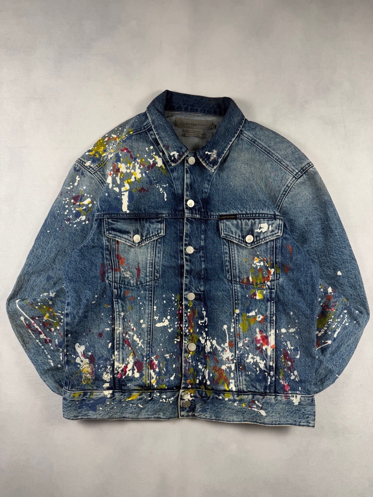 Calvin Klein Jeans Blue Paint Splatter Denim Trucker Jacket Size M Italian Fabric