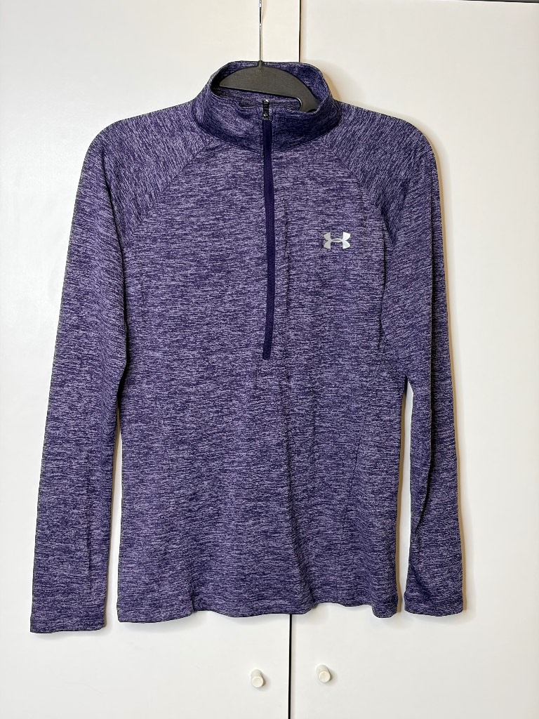 Under Armor Women’s Purple 1/2 zip top size XS