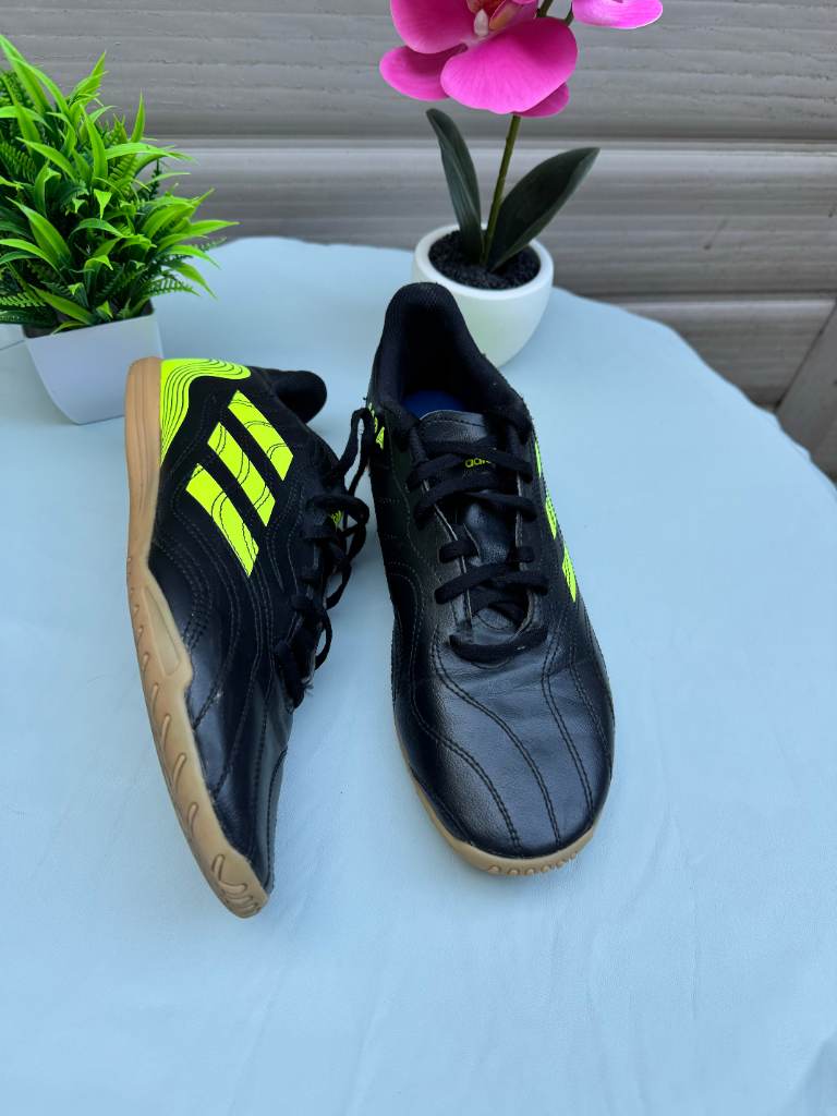 Adidas COPA sense 4 indoor football shoes size 8