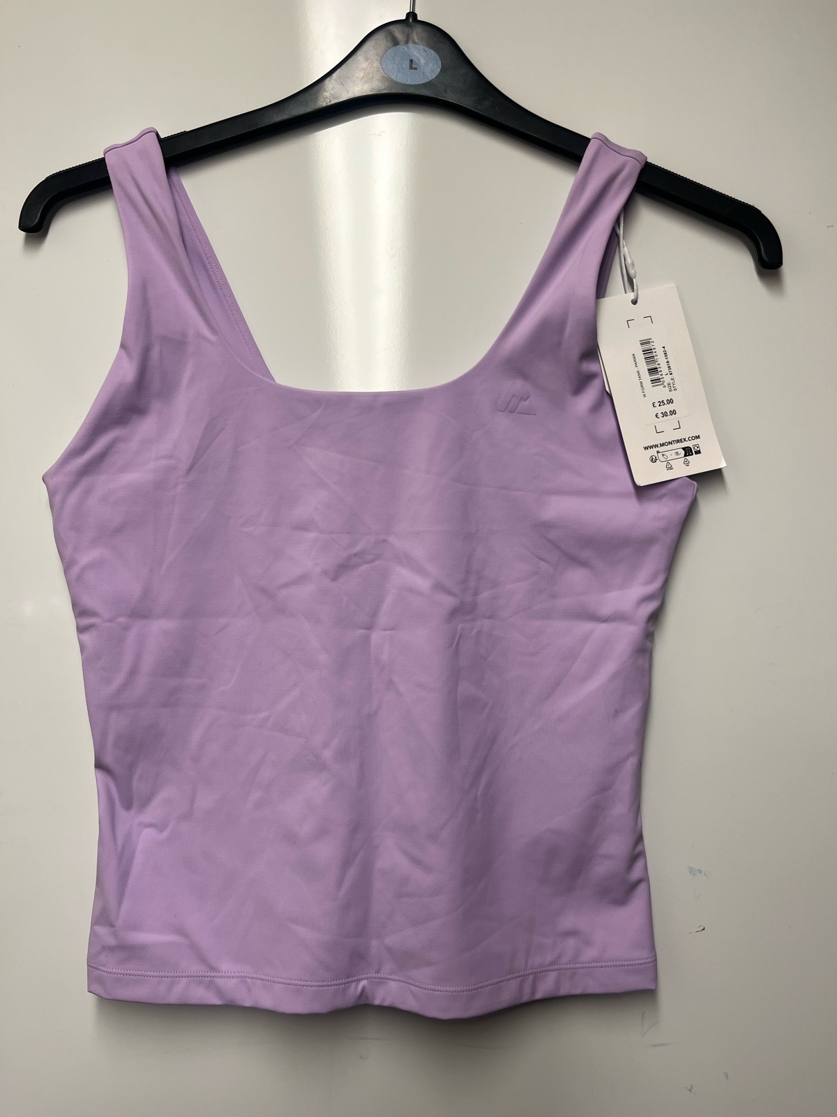 Woman’s Montirex tank top size large