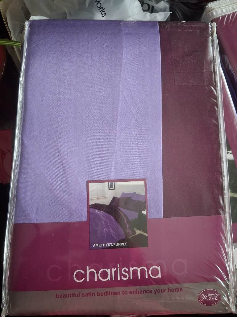 King size reversible 6pce bedding set in purple