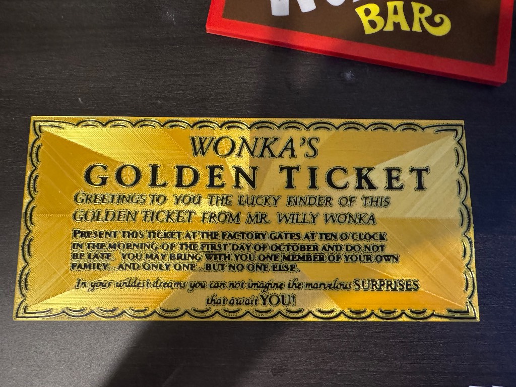 Willy wonka golden ticket figurine