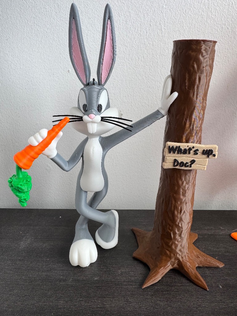 Adorable Warner bros bugs bunny figurine