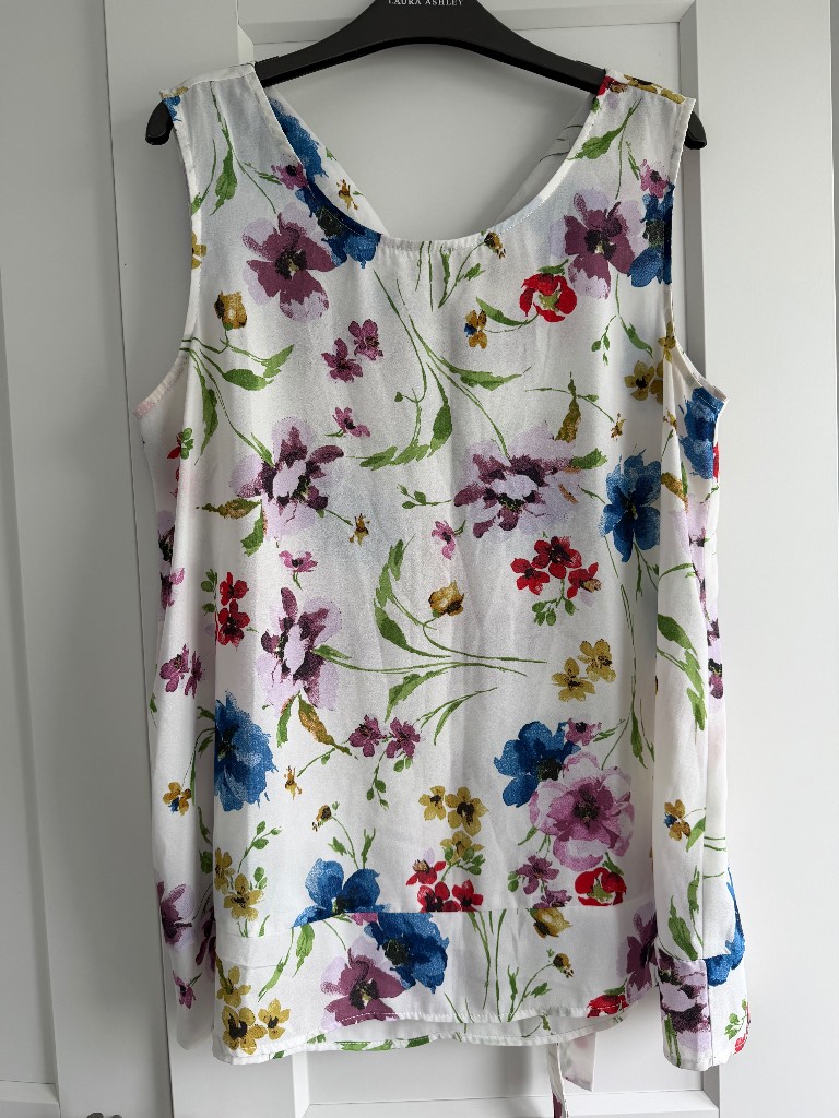 George floral sleeveless blouse size 12