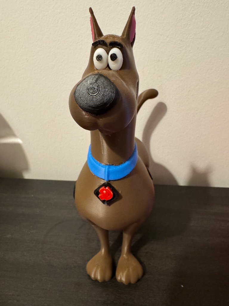 Adorable standing scooby doo figurine