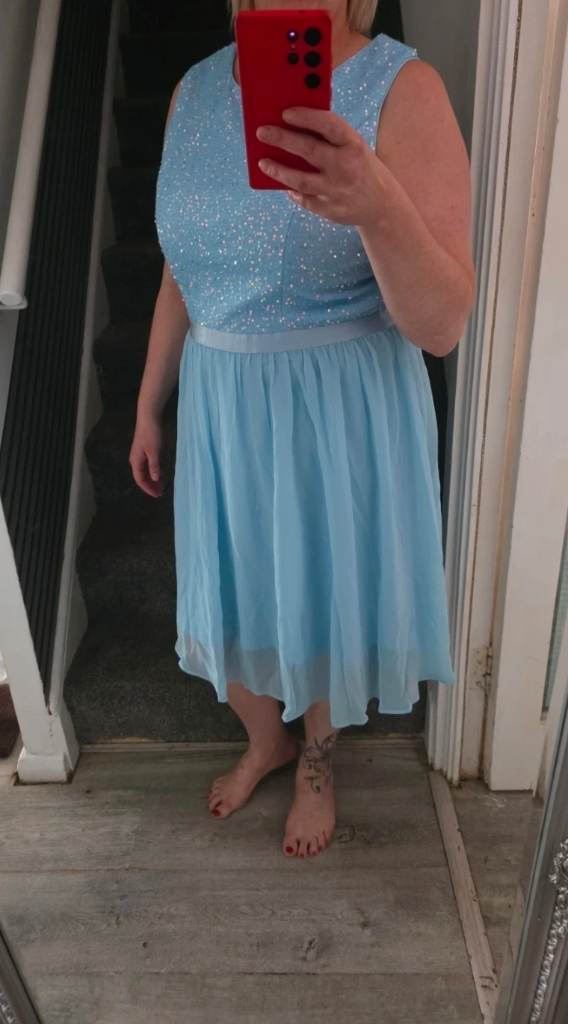 Beautiful Light Blue Sequin & Chiffon Dress - Size UK 14/16 - BNWOT