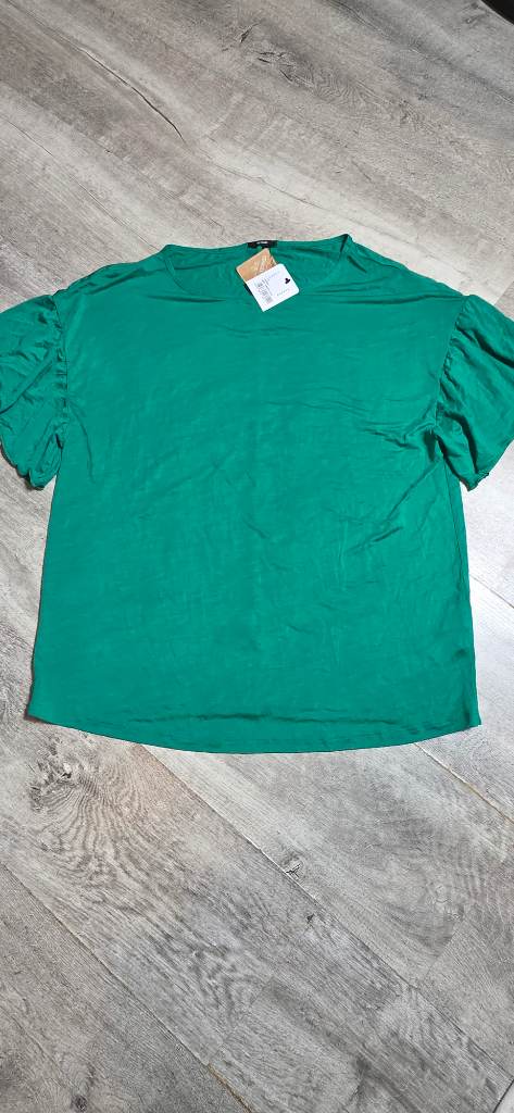 Brand New Tezenis Green T-shirt with Ruffle Sleeves, Size S