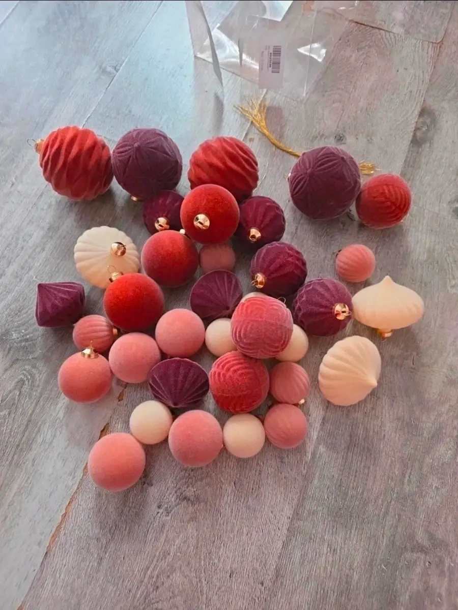 35 pack velvet Christmas baubles