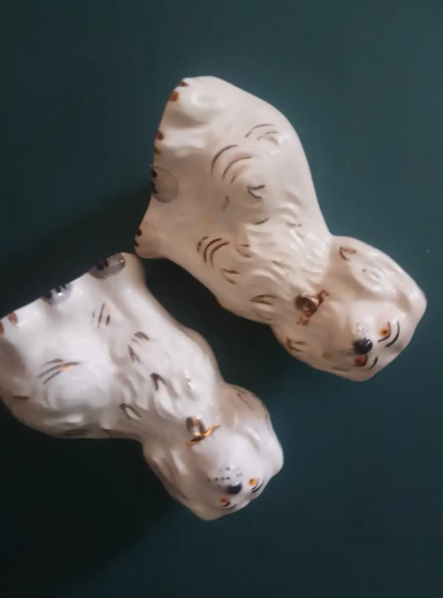 Berswick mantle wally dogs