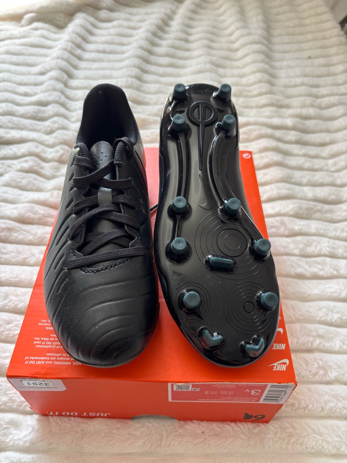 Men’s puma football boots
