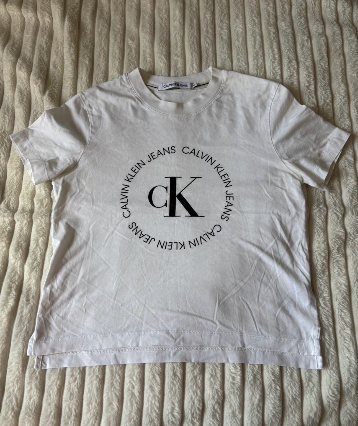 Calvin Klein ladies crop t shirt