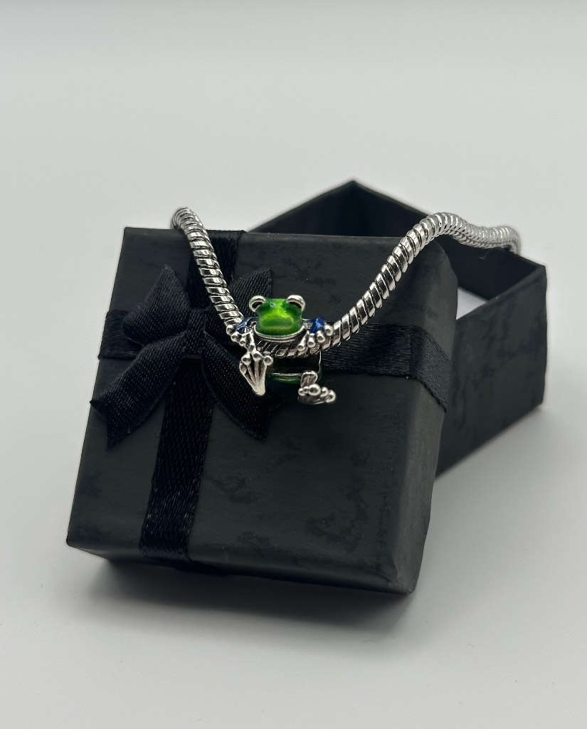 Climbing Frog Bracelet Charm