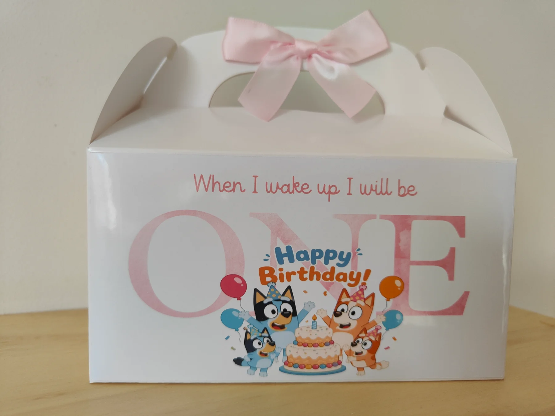 Birthday gift box bluey