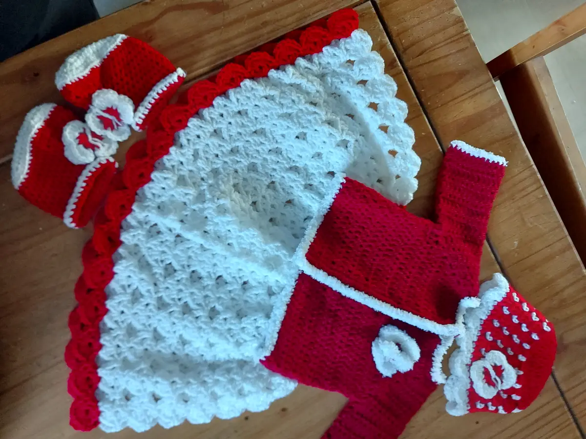 Red white baby girl set