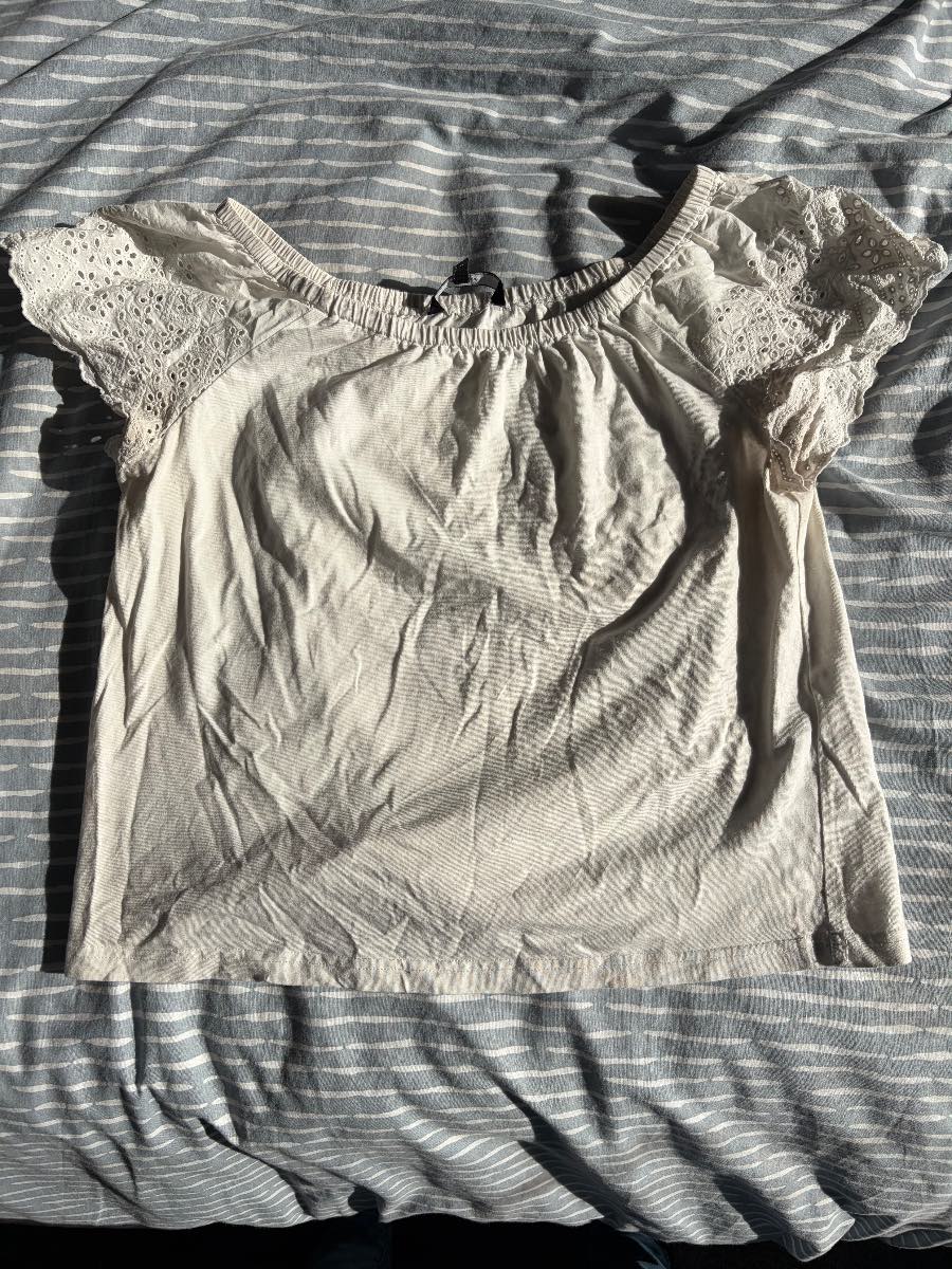 women’s white broderie anglaise / off-shoulder summer top t-shirt