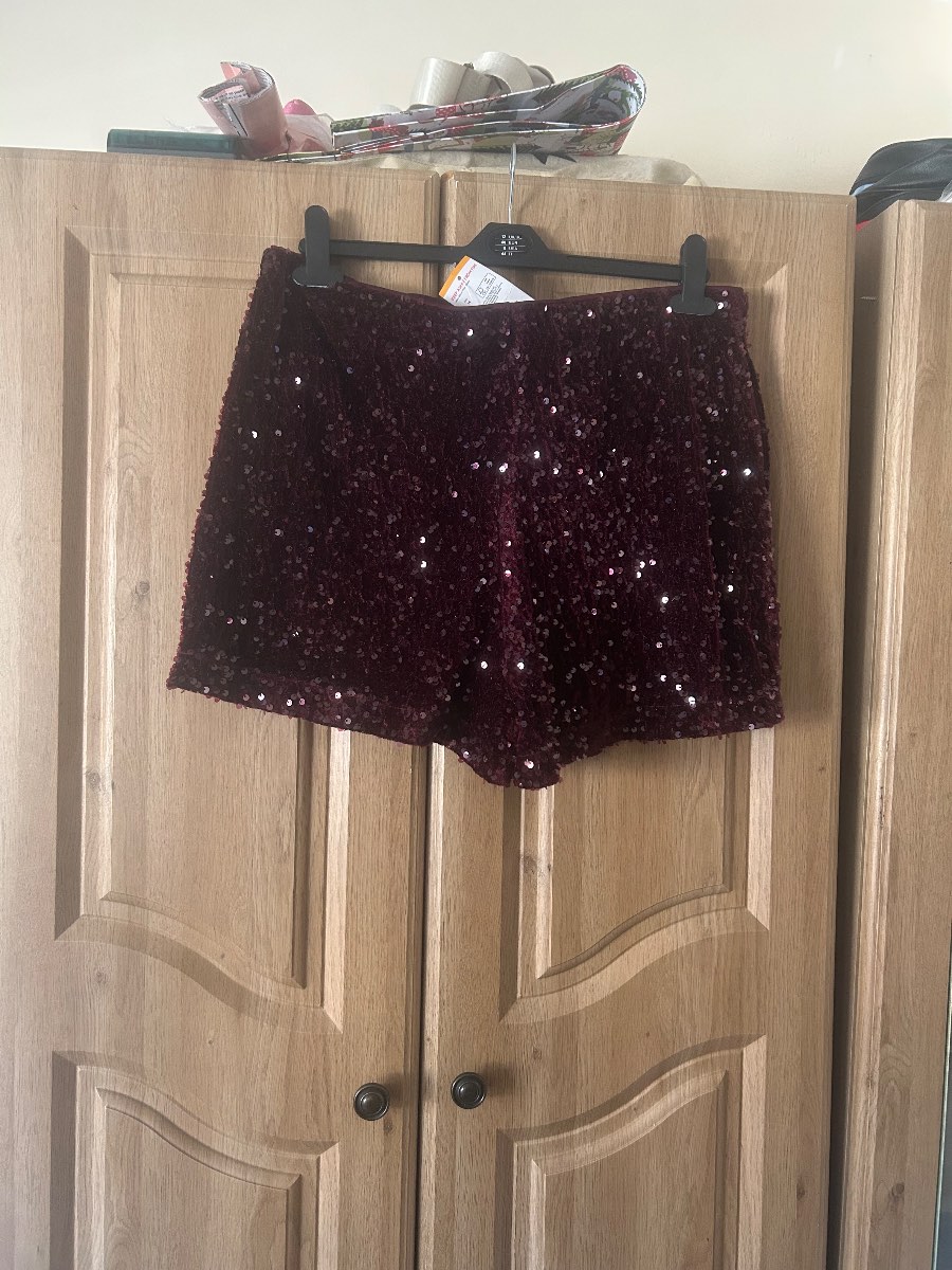 F&F Burgundy Sequin Party Shorts Size 14 BNWT