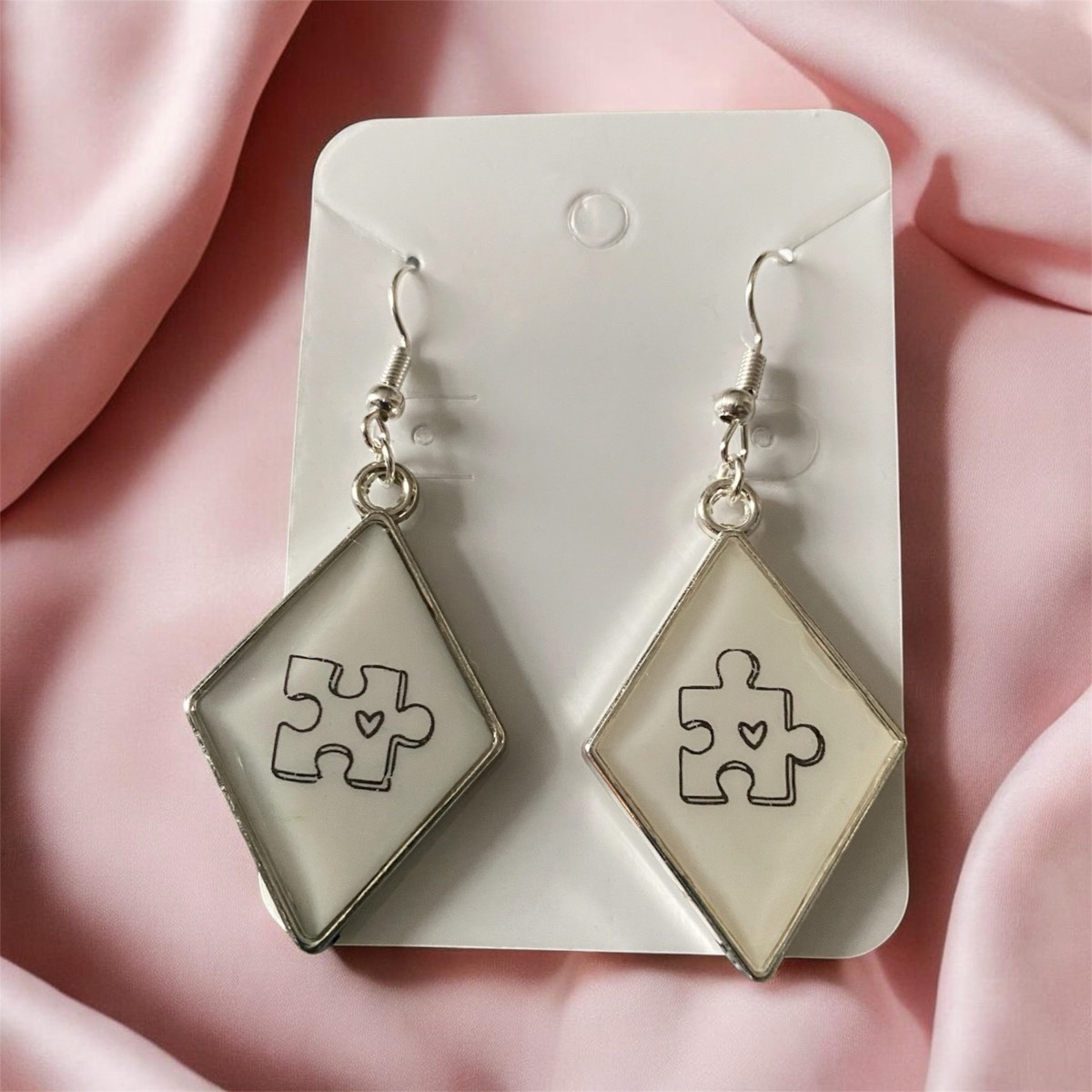 Handmade minimalistic design earrings