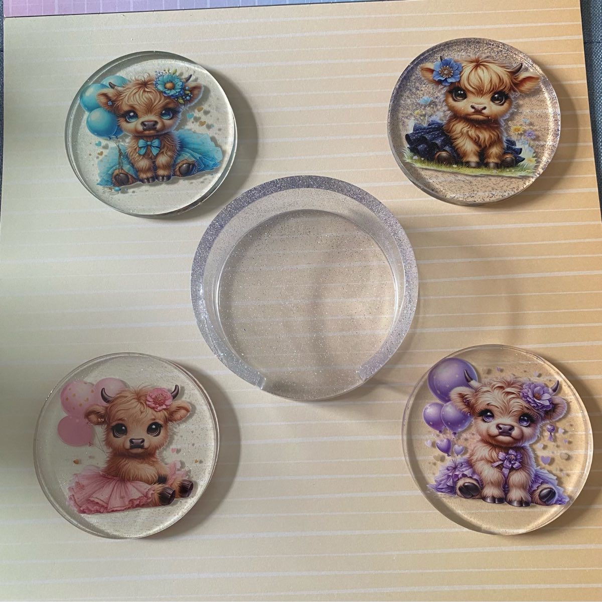Set of 4 highland cow coaster with stand