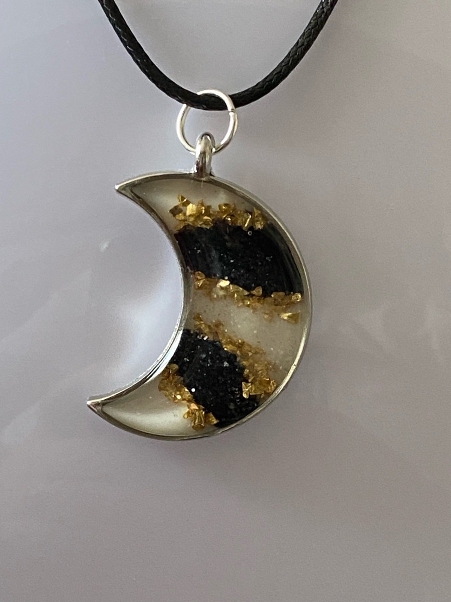 🌙✨ Handmade Moon Necklace - Crescent Shape ✨🌙