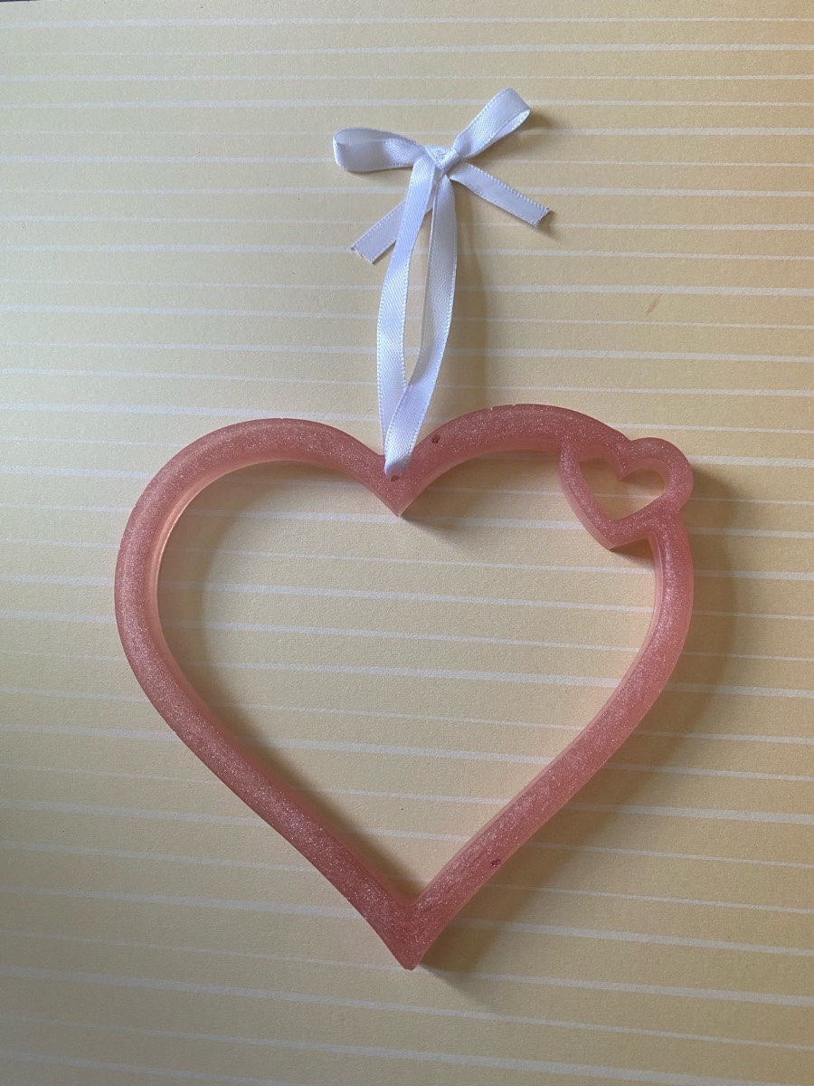 Hanging heart wall decoration
